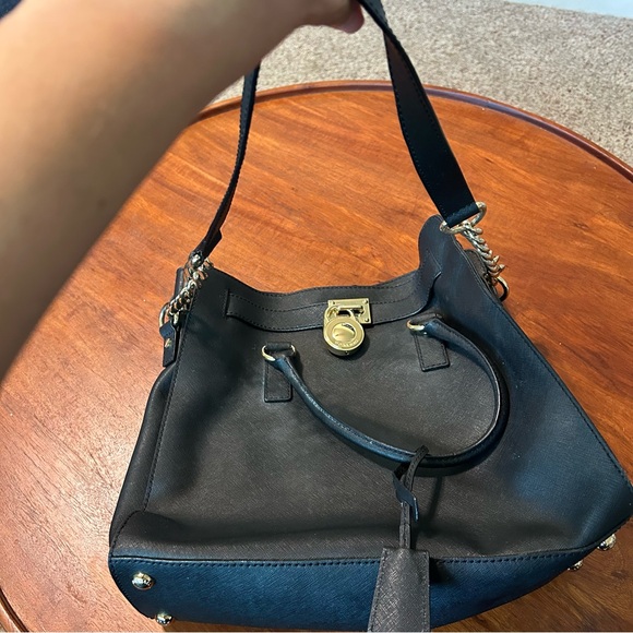 MICHAEL KORS Hamilton Saffiano Leather Large Satchel Black Gold - Picture 7 of 10